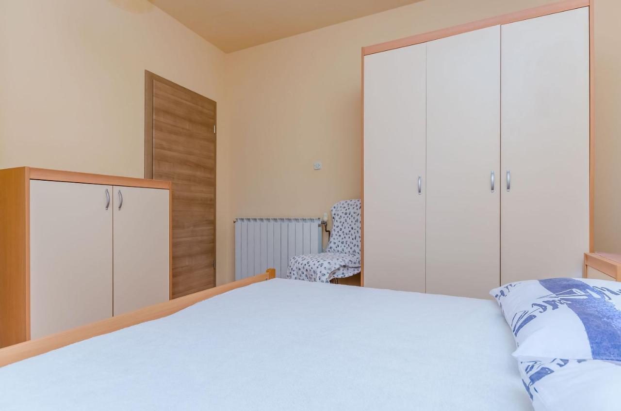 Apartment Benzon Kastela Exterior photo