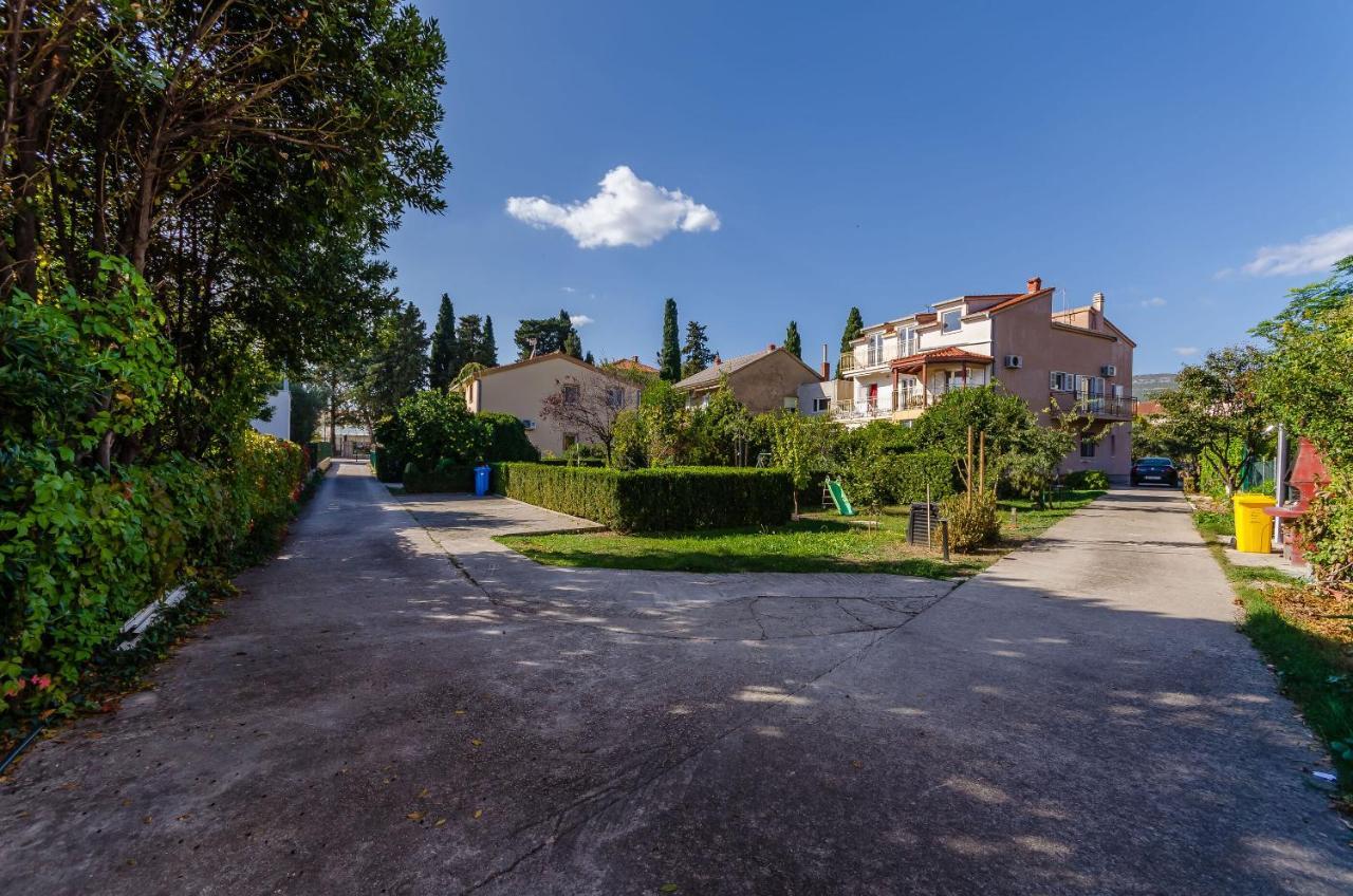 Apartment Benzon Kastela Exterior photo