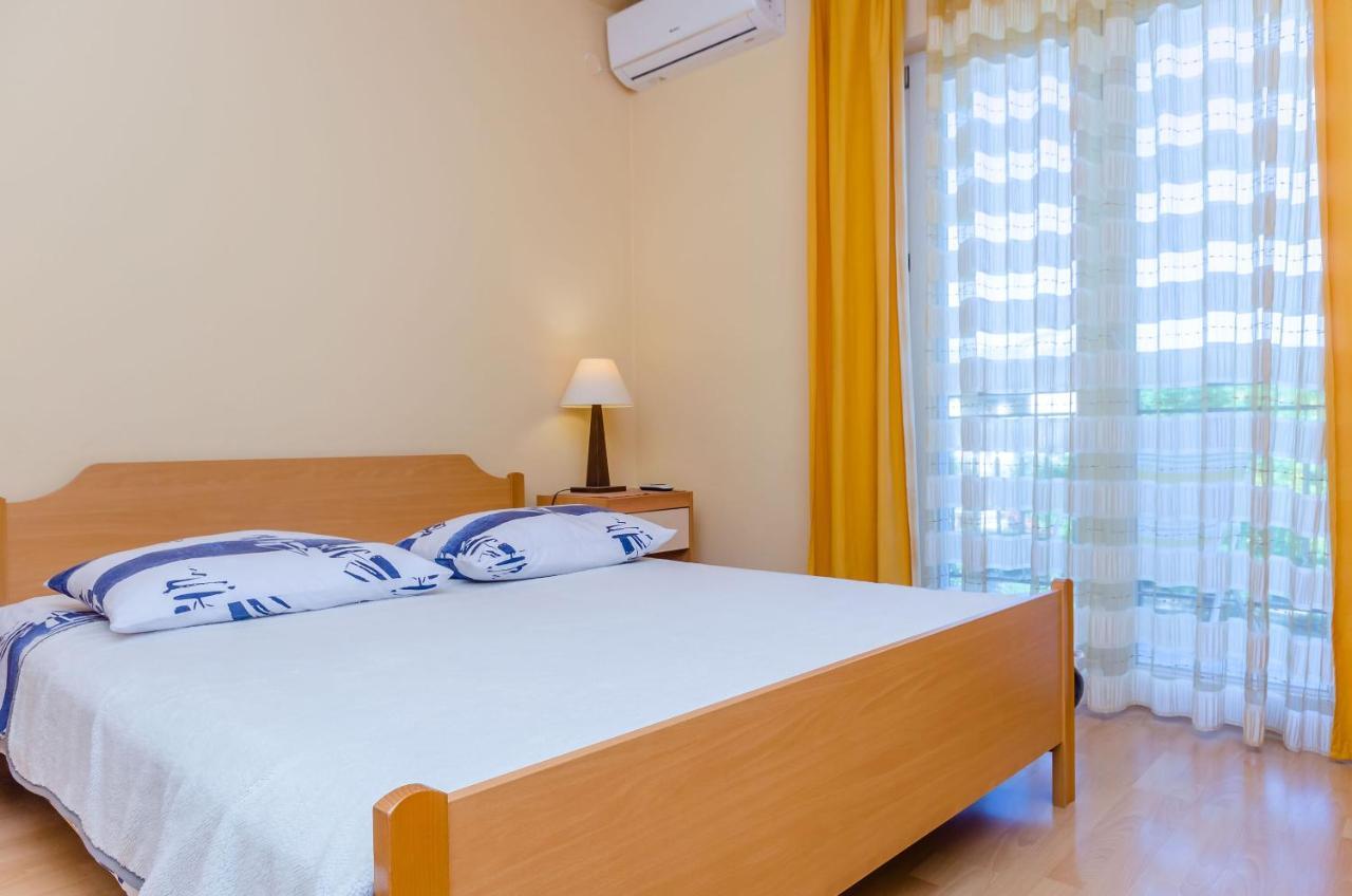 Apartment Benzon Kastela Exterior photo